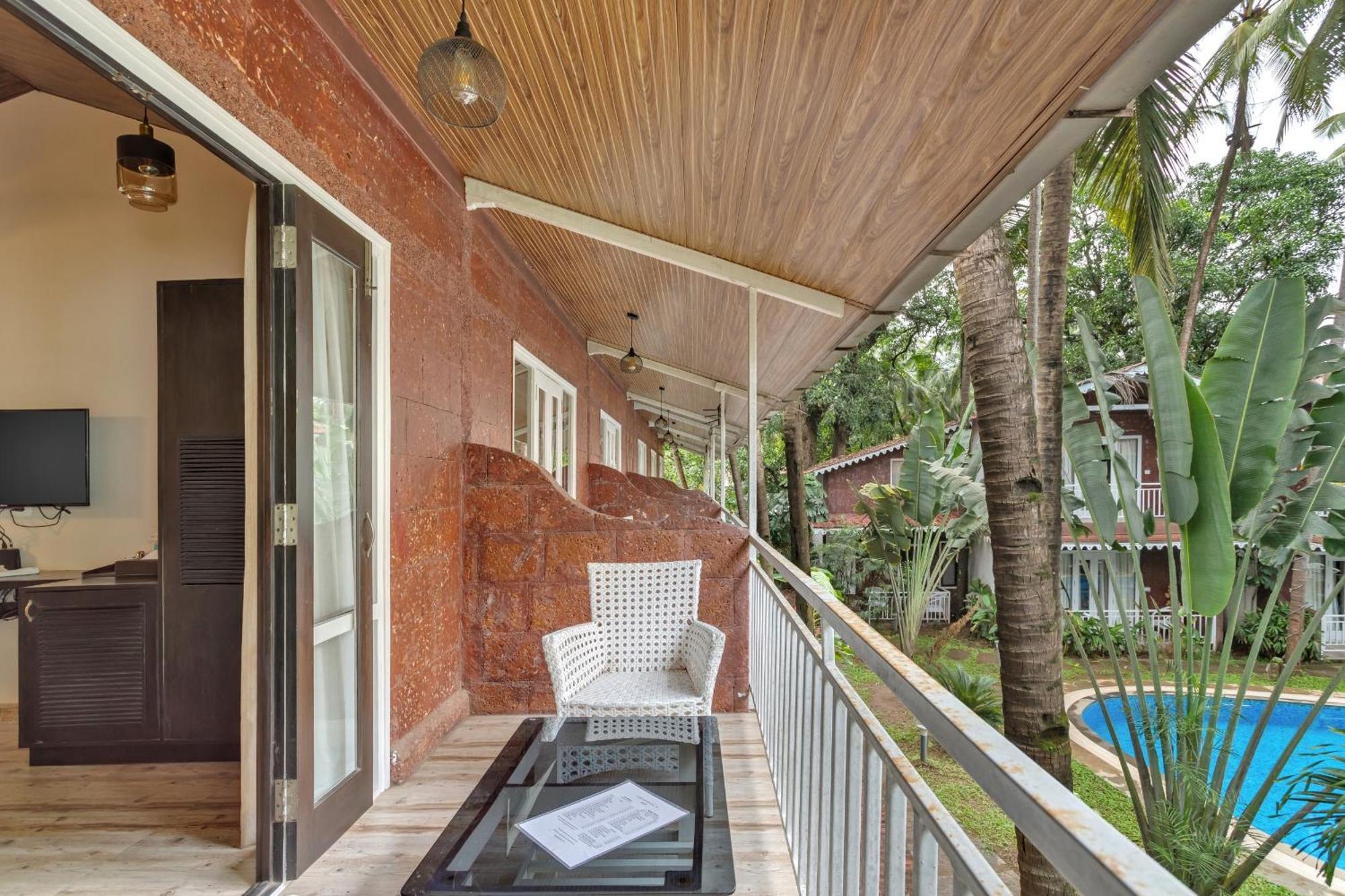 Skon Morjim Beach Resort By Orion Hotels Old Goa Bagian luar foto