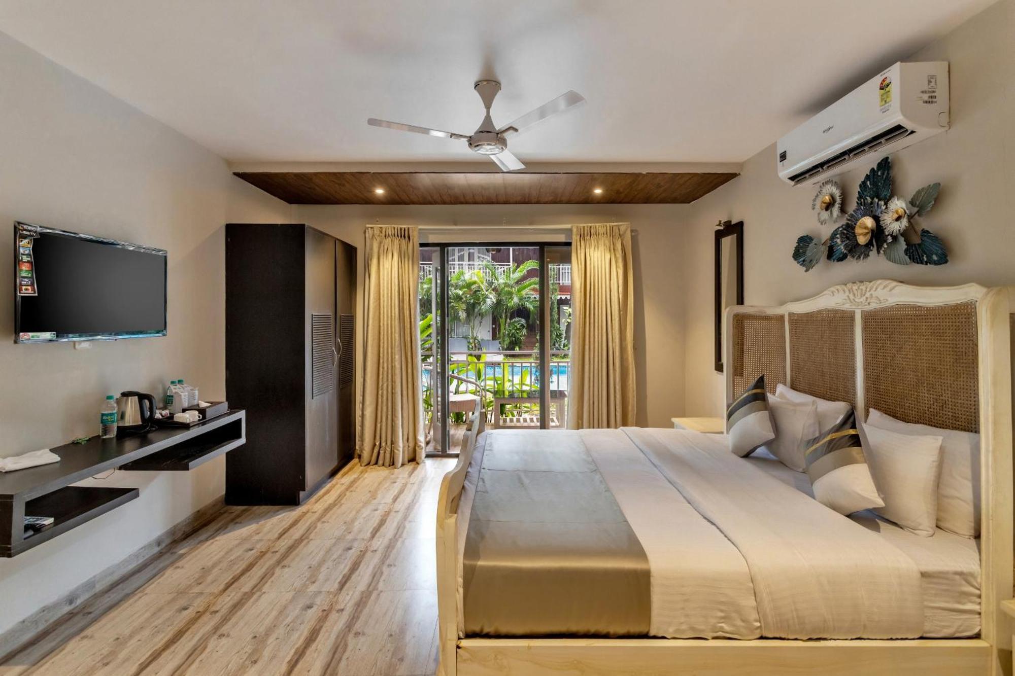 Skon Morjim Beach Resort By Orion Hotels Old Goa Bagian luar foto