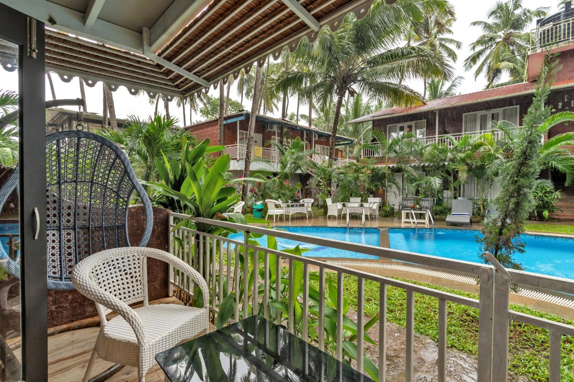 Skon Morjim Beach Resort By Orion Hotels Old Goa Bagian luar foto