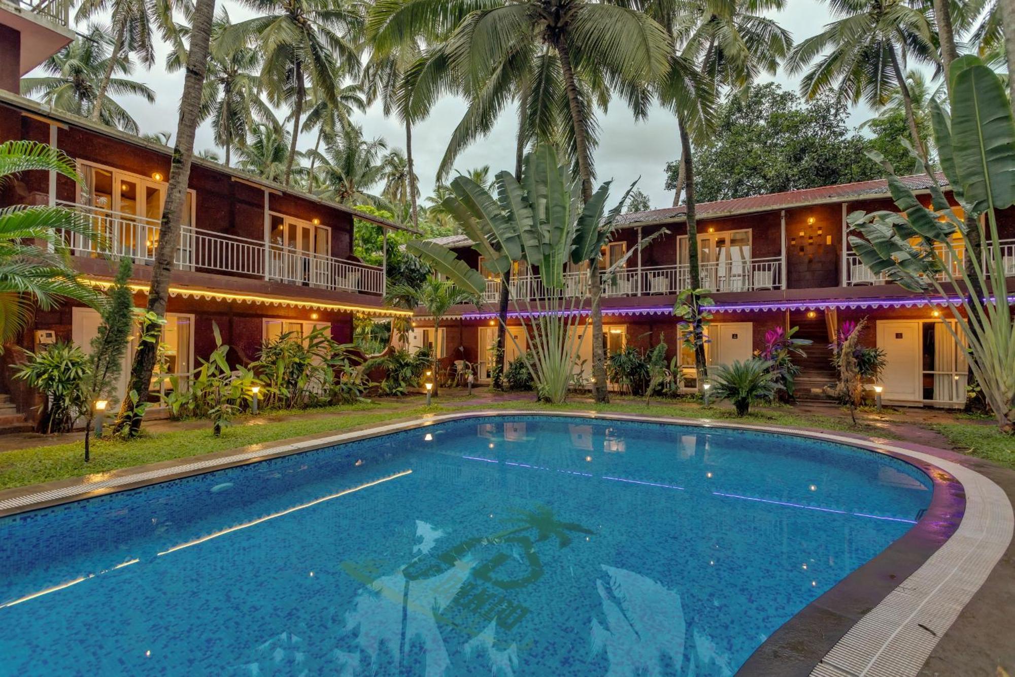 Skon Morjim Beach Resort By Orion Hotels Old Goa Bagian luar foto