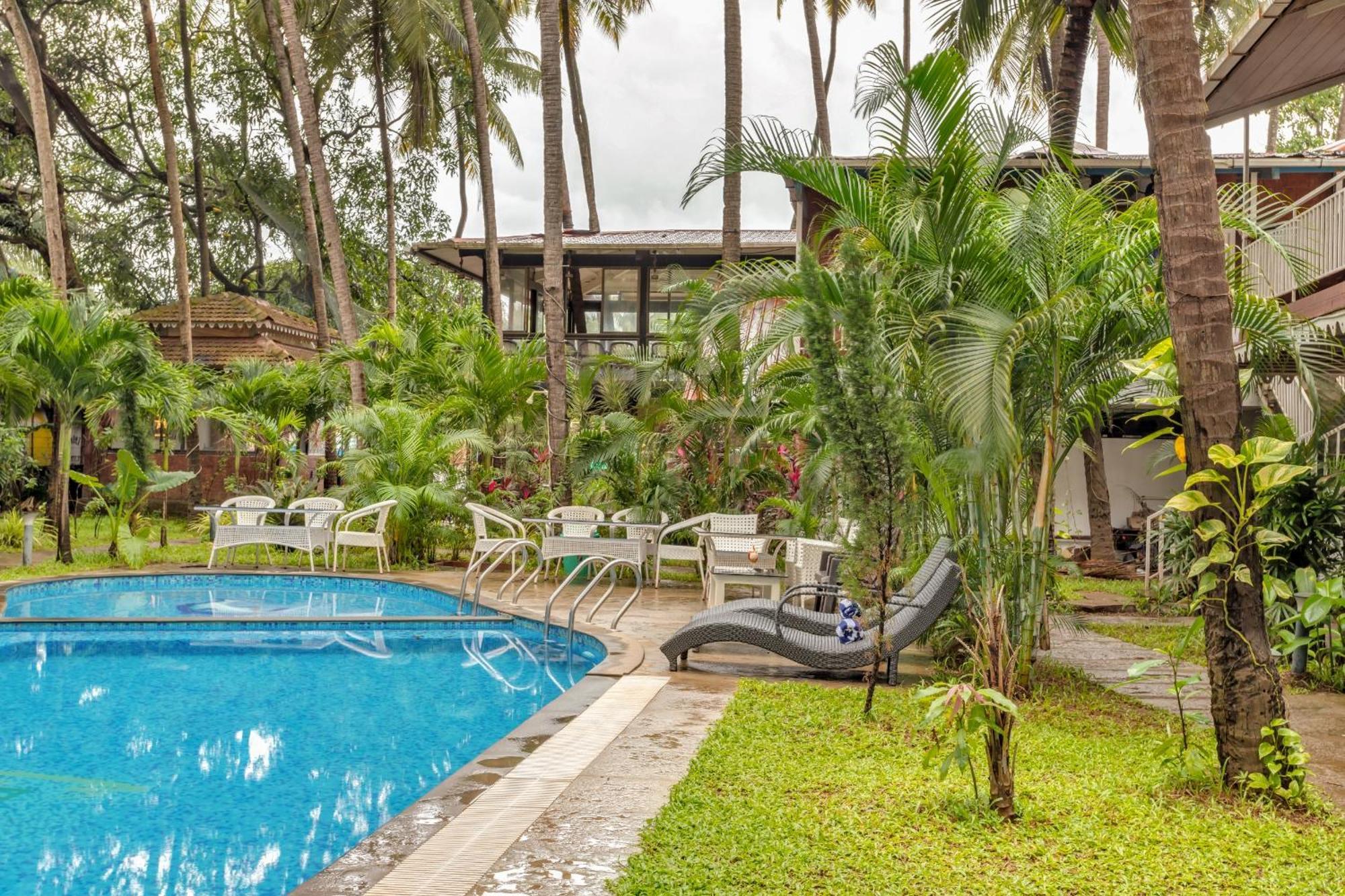 Skon Morjim Beach Resort By Orion Hotels Old Goa Bagian luar foto