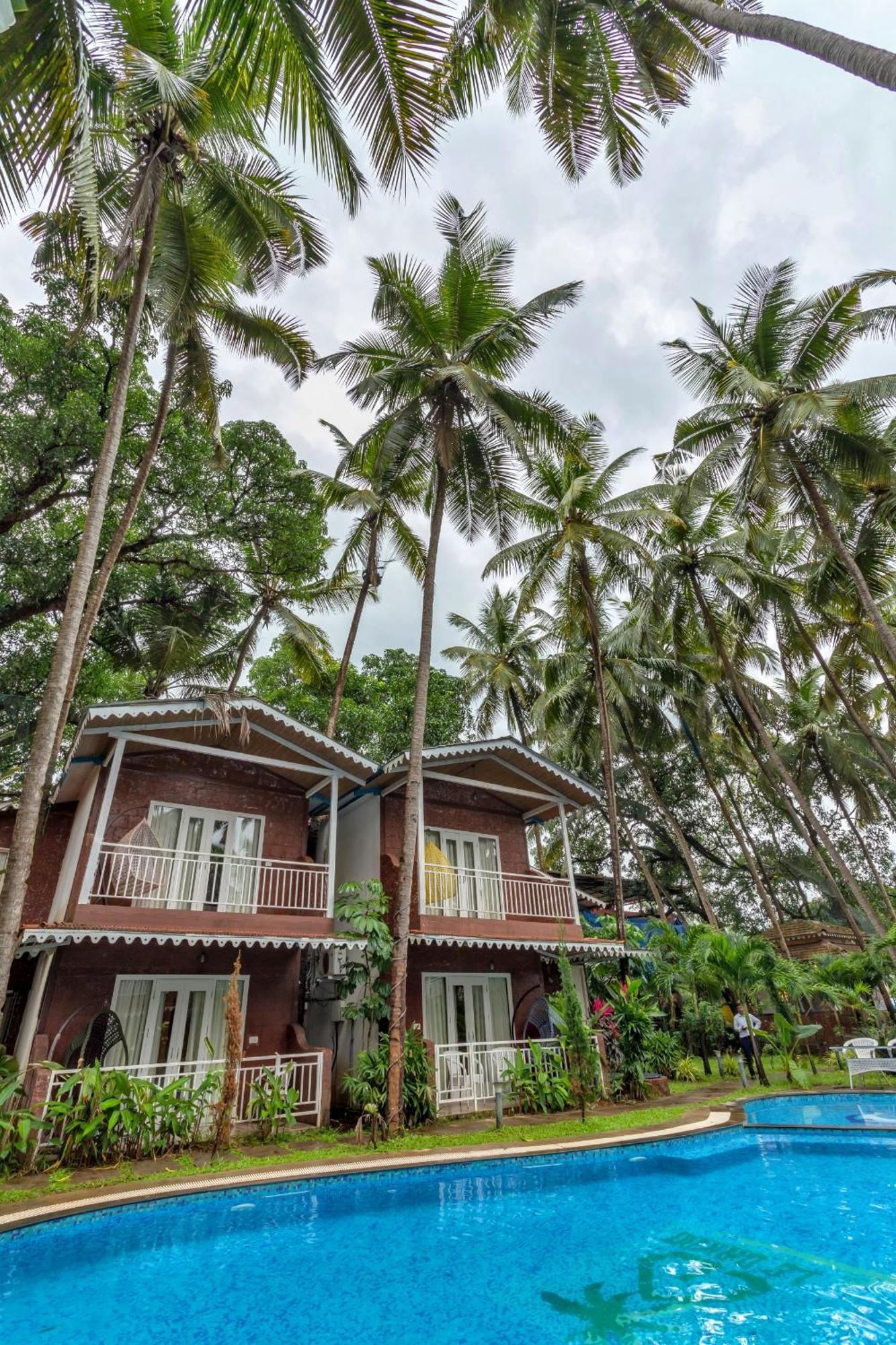 Skon Morjim Beach Resort By Orion Hotels Old Goa Bagian luar foto